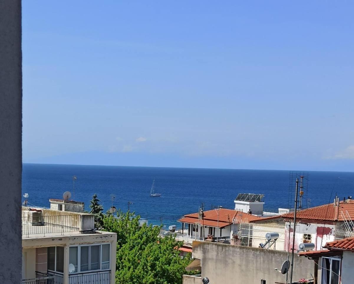 Light Blue Hotel Nea Kallikrateia Экстерьер фото